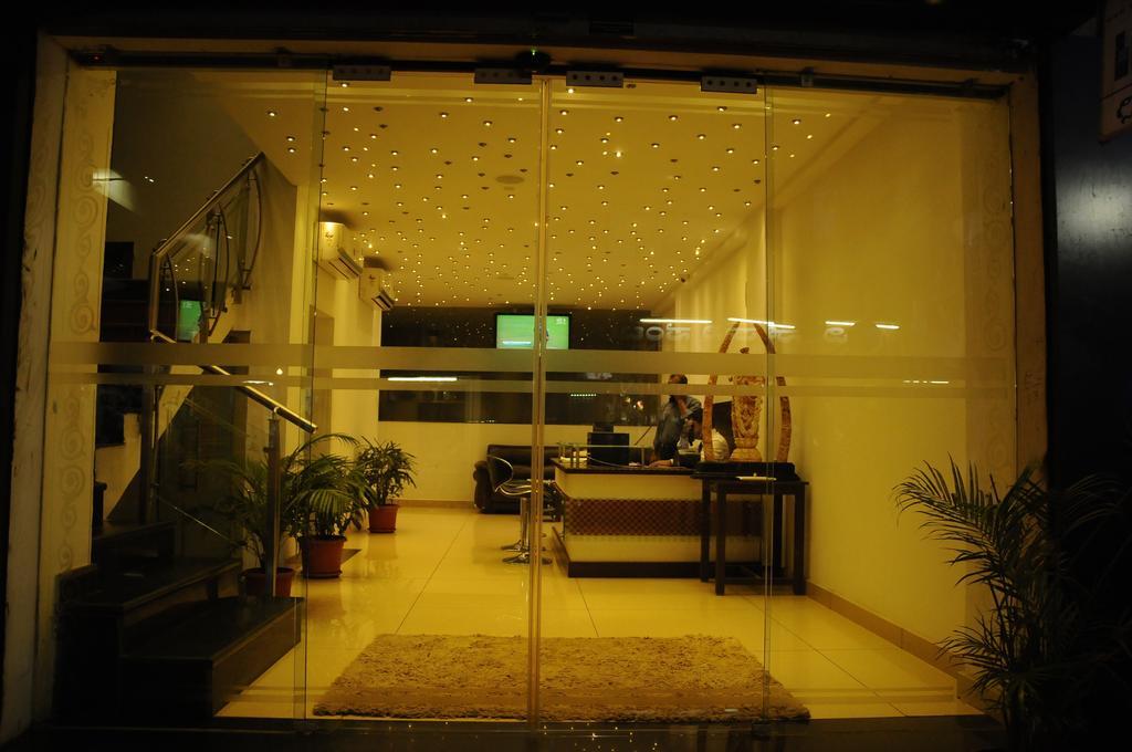 Hotel Sri Krishna Residency Udupi Bagian luar foto